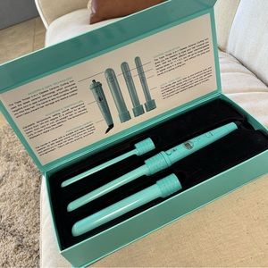 Hair wand with 3 different size barrels for various curl sizes